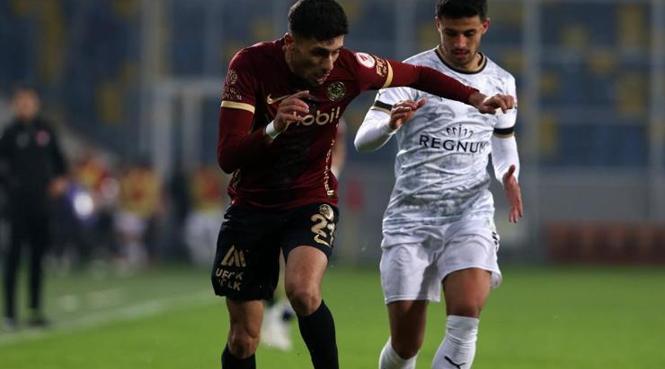 Göztepe'de rota Dilhan Demir
