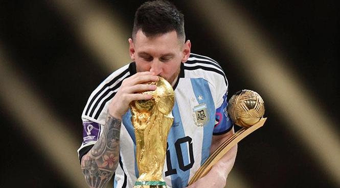 LIONEL MESSI BOMBASI!