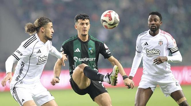 Elle oynama itirazı