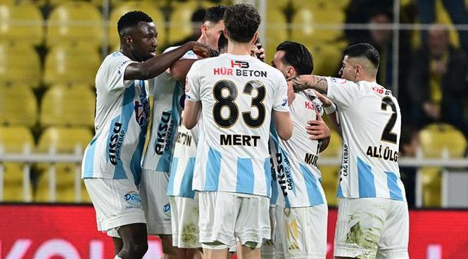 Erzurumspor FK öne geçti!