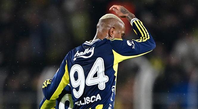 Fenerbahçe, Talisca ile öne geçti!