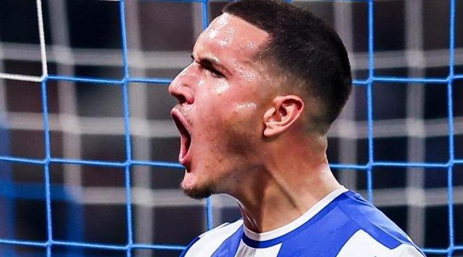 Aslan'dan Deniz Gül bombası