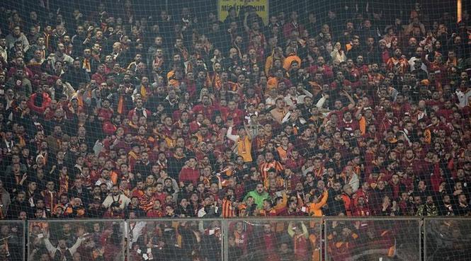 Galatasaray 8 haftadır yenilmiyor