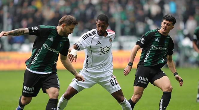 Beşiktaş pozisyon arıyor