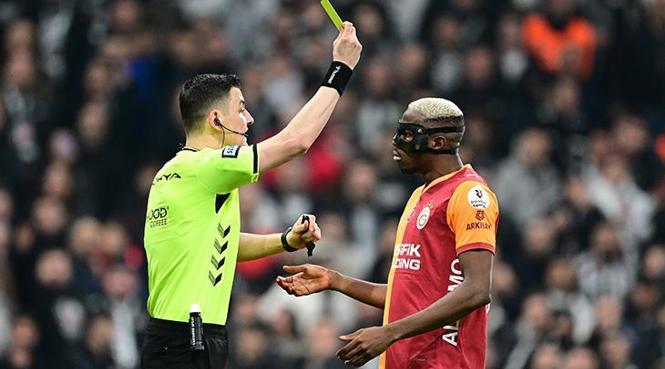 Osimhen'e sarı kart