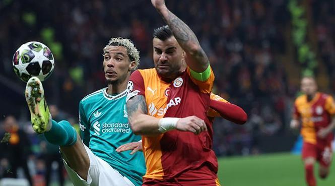 Karşı karşıya kaçtı