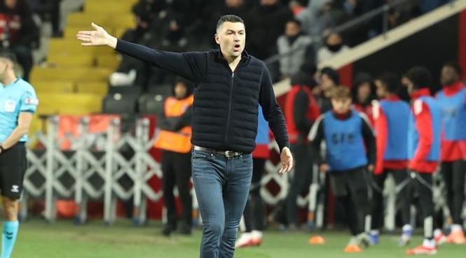 Burak Yılmaz: Hamle sayımız azsa, ona göre hamle yaparız