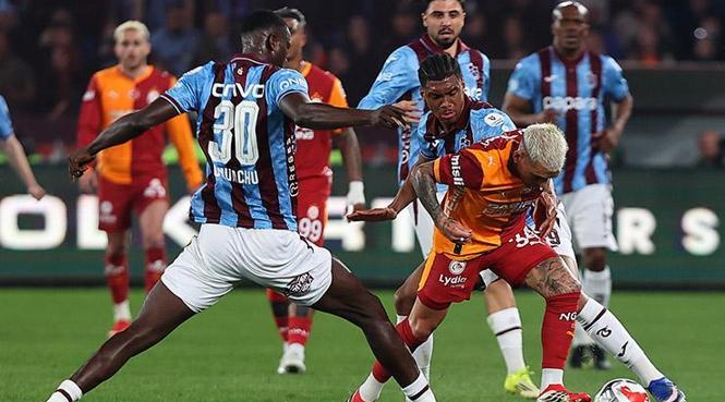 İlk yarı sona erdi