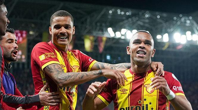 Göztepe farkı bire indirdi