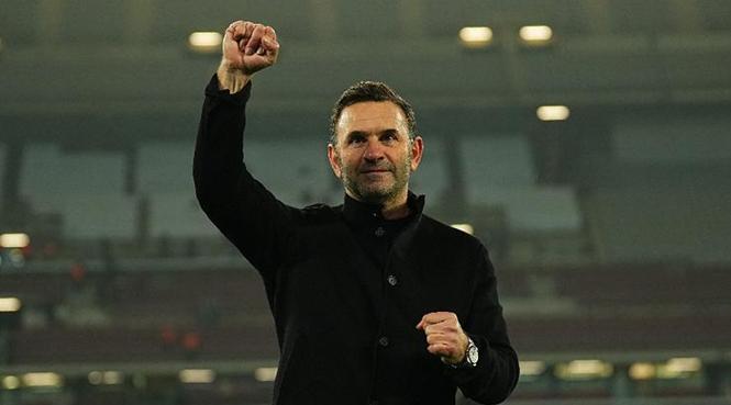 Okan Buruk 4 futbolcunun üzerini çizdi!