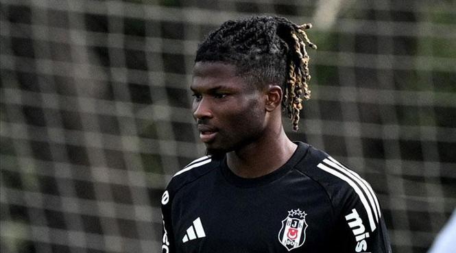 FENERBAHÇE'DEN BEŞİKTAŞ'A TRANSFER ÇALIMI