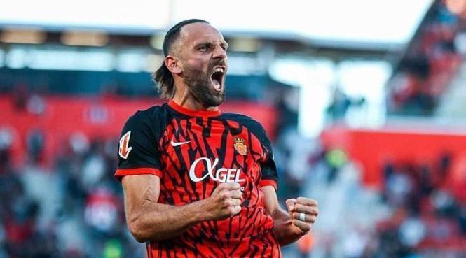 Vedat Muriqi de geliyor!
