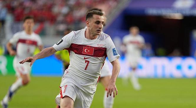 Montella değişiklikle başladı 