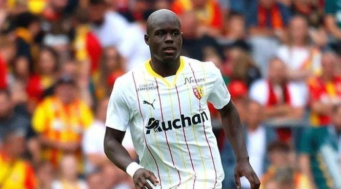FENERBAHÇE, MALANG SARR TRANSFERİNİ BİTİRMEK İSTİYOR