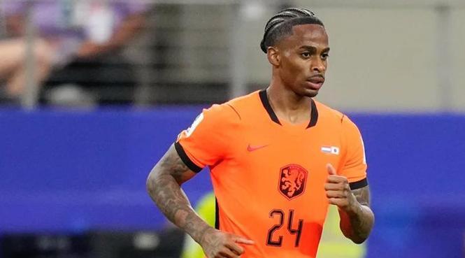 GALATASARAY'DAN SUMMMERVILLE HAMLESİ