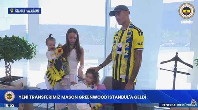 Greenwood formayı giydi