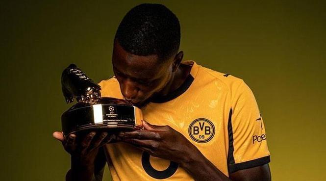 FENERBAHÇE'YE GELİYOR