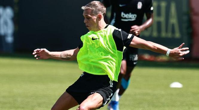 Trossard listeye eklendi