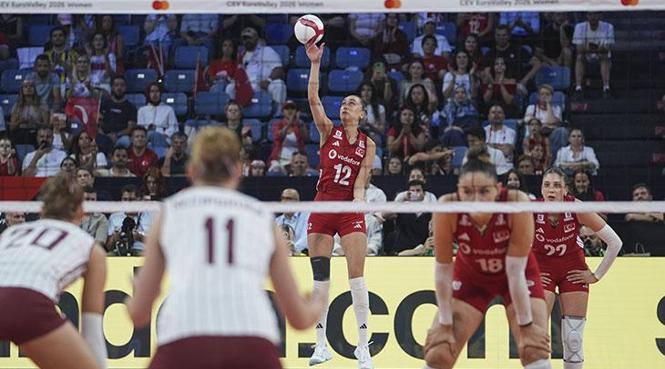 İkinci set de bizim: 25-16