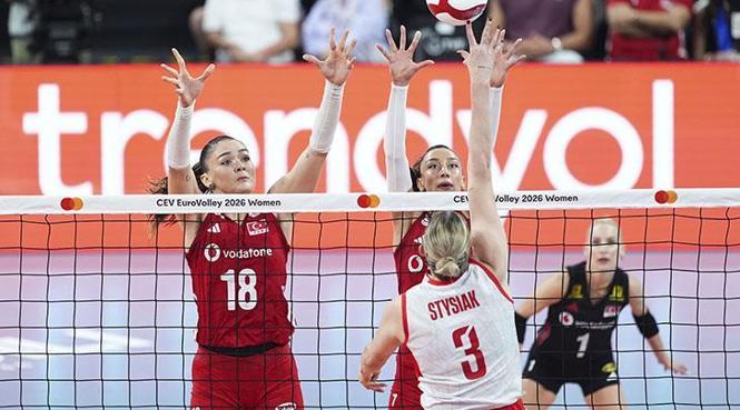 İkinci set Polonya'ya gitti