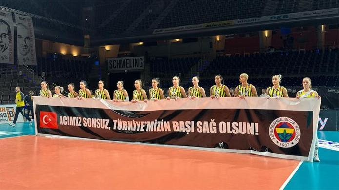 Fenerbahçe Opet, CEV Şampiyonlar Ligi’nde play-off etabına yükseldi