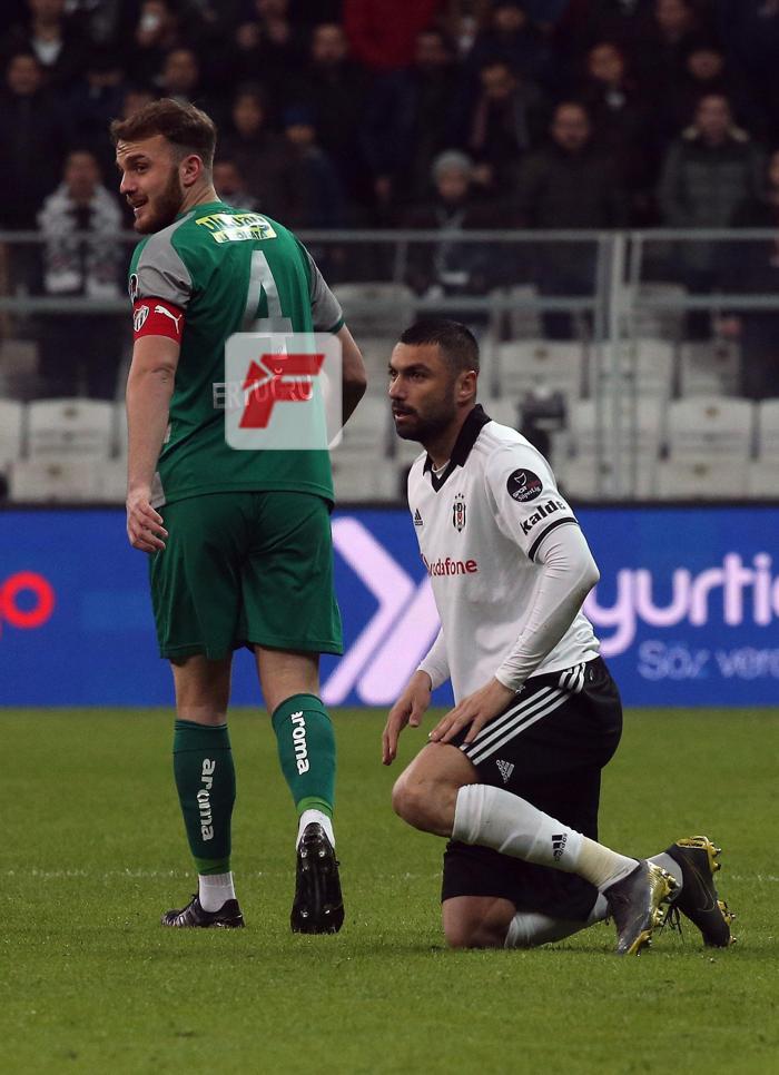 Beşiktaş taraftarlarının hedefinde yine Tolgay Arslan var