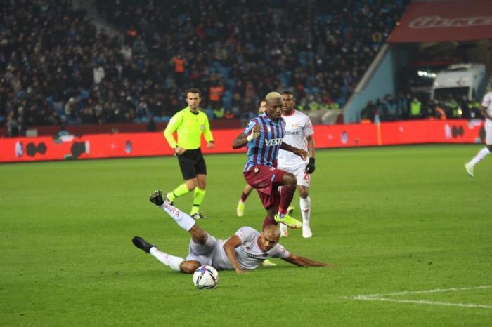 Yazarların Trabzonspor - Antalyaspor maçı yorumu