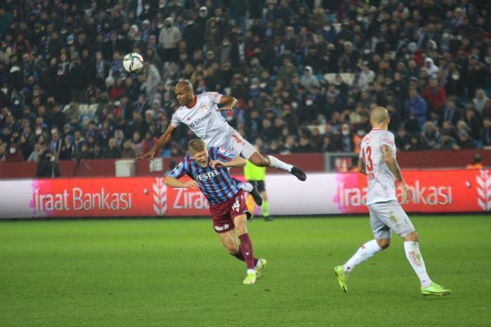 Yazarların Trabzonspor - Antalyaspor maçı yorumu