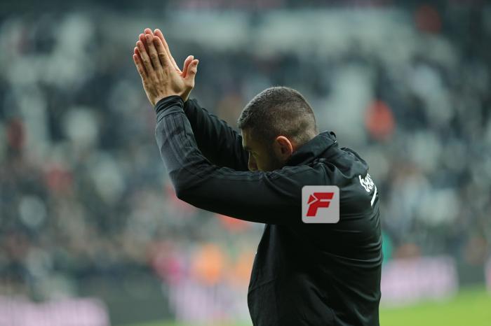 Burak Yılmaz Beşiktaş taraftarıyla barıştı Büyük destek...