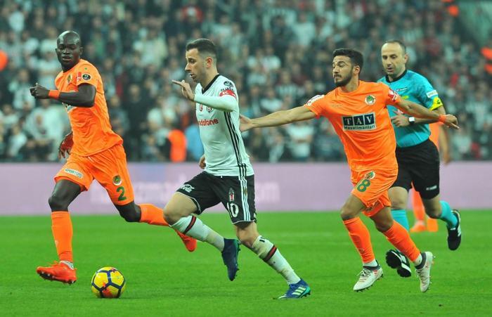Fanatik yazarlarının Beşiktaş - Alanyaspor maçı yorumları