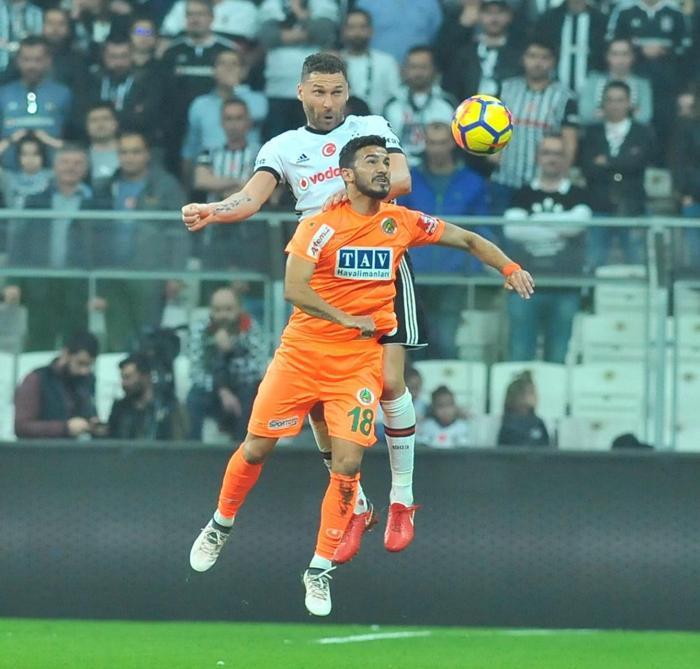 Fanatik yazarlarının Beşiktaş - Alanyaspor maçı yorumları