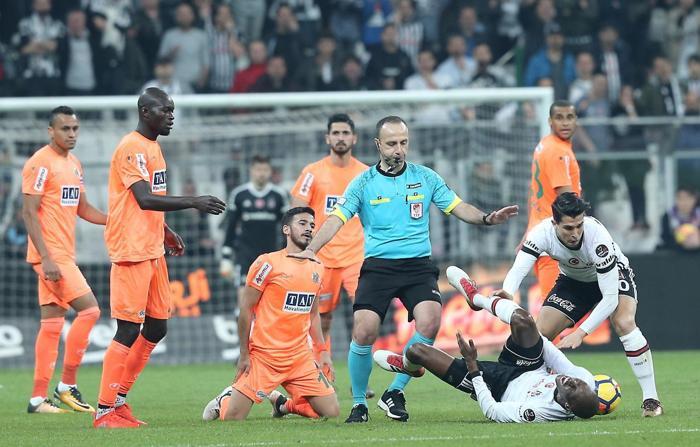 Fanatik yazarlarının Beşiktaş - Alanyaspor maçı yorumları