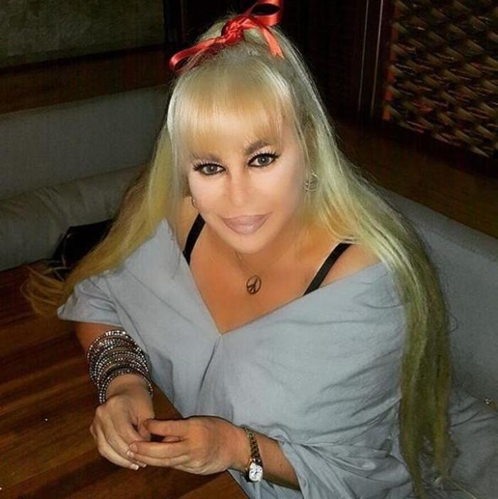 Zerrin Özer: Kız çocuğu evlenirken bakire olmalı