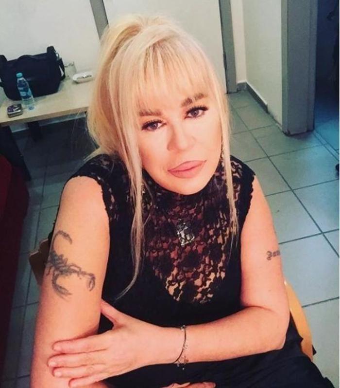 Zerrin Özer: Kız çocuğu evlenirken bakire olmalı
