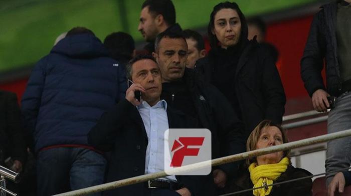 Ali Koç telefona sarıldı İşte o anlar...