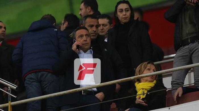 Ali Koç telefona sarıldı İşte o anlar...
