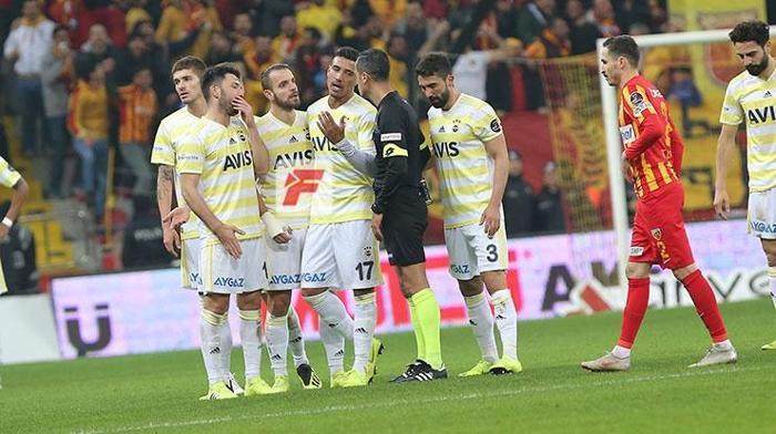 Kayserispor-Fenerbahçe maçında gerilim