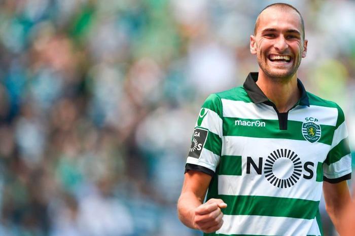 Transferde son dakika Bas Dost imzayı atıyor...