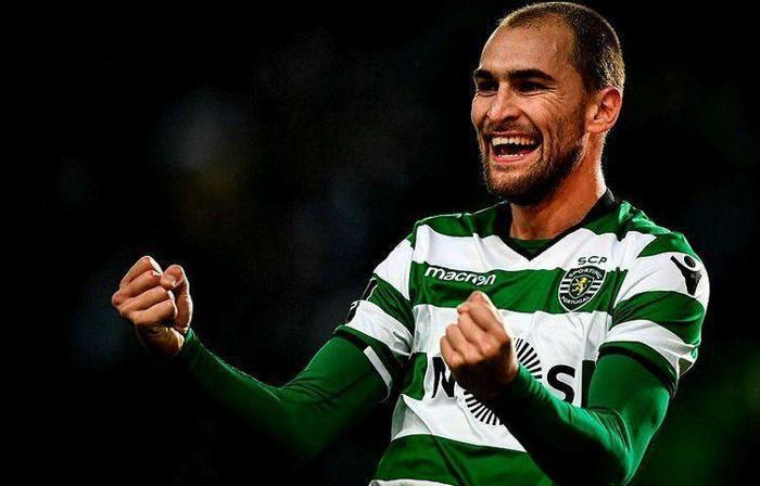 Transferde son dakika Bas Dost imzayı atıyor...