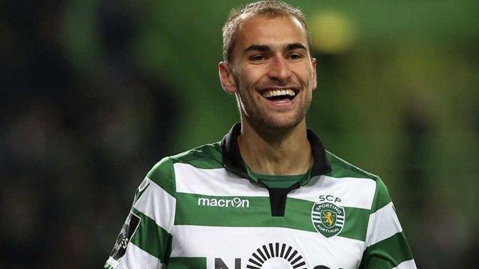 Transferde son dakika Bas Dost imzayı atıyor...