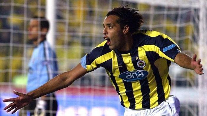 İşte ünlülerin derbi skor tahminleri