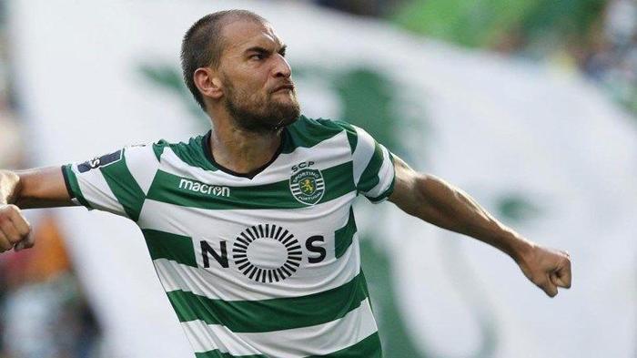 Transferde son dakika Bas Dost imzayı atıyor...