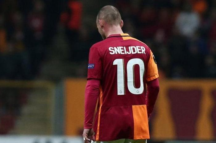 Galatasarayda olay var