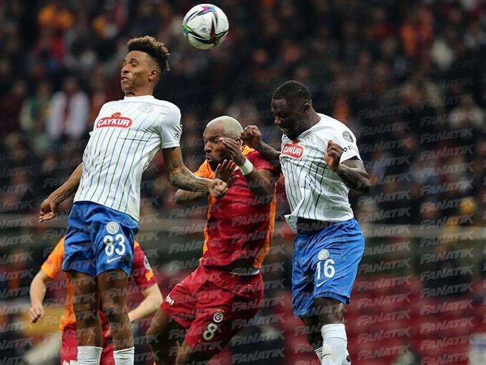 Fanatik yazarları Galatasaray - Çaykur Rizespor maçını değerlendirdi
