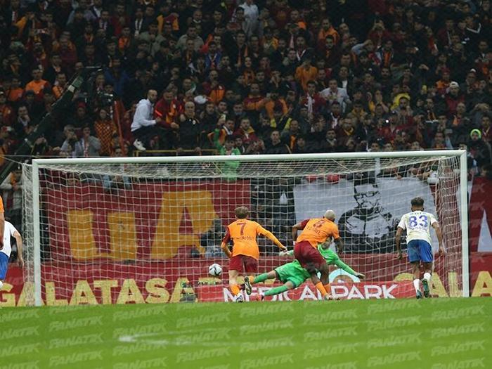 Fanatik yazarları Galatasaray - Çaykur Rizespor maçını değerlendirdi