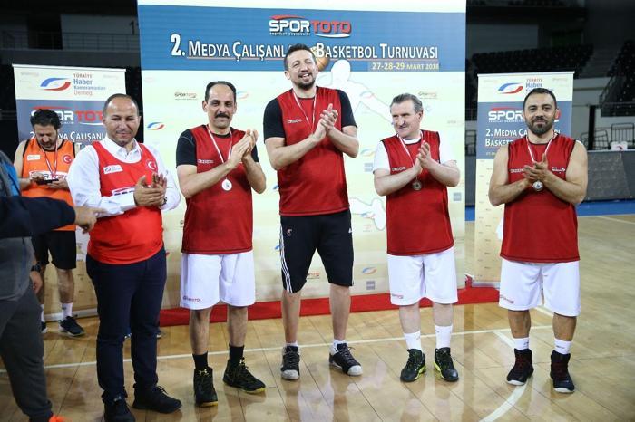 Gösteri maçı nefes kesti