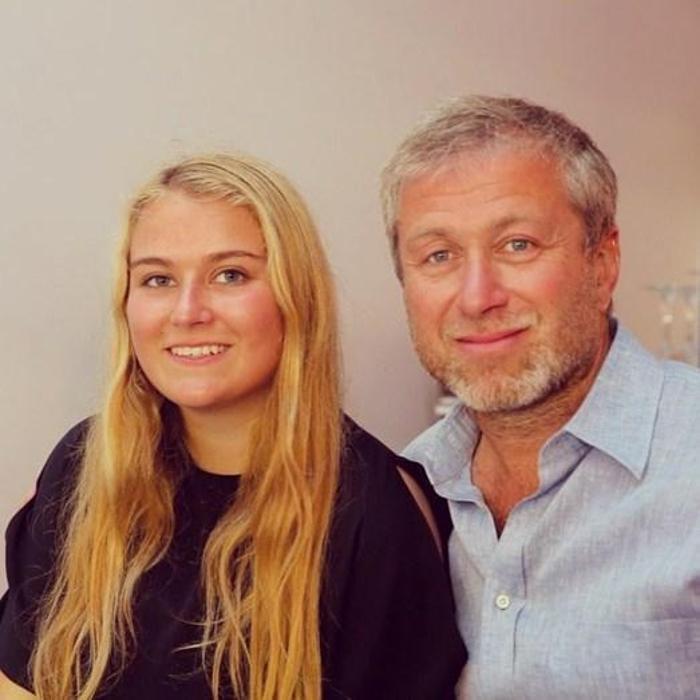Roman Abramovichin kızı Sofia Abramovich, Putini hedef aldı