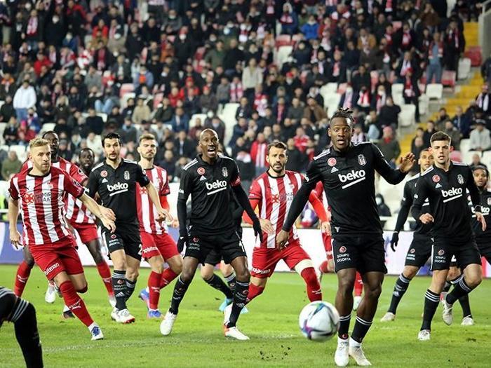 Fanatik yazarları Sivasspor - Beşiktaş maçını değerlendirdi