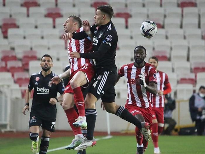 Fanatik yazarları Sivasspor - Beşiktaş maçını değerlendirdi