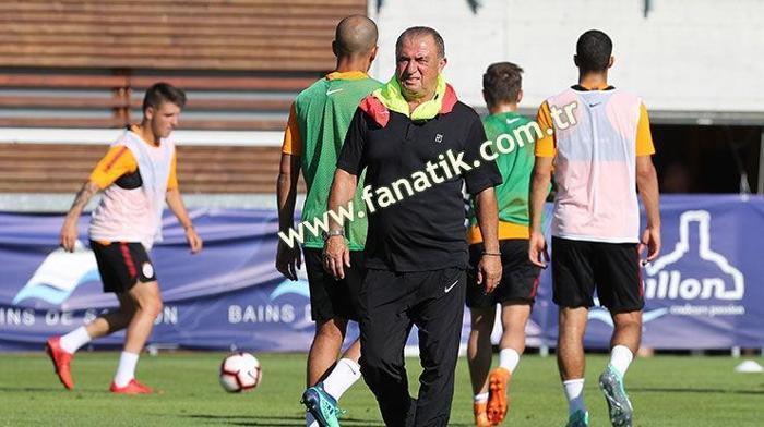 Galatasarayda yıldız futbolcu korkuttu